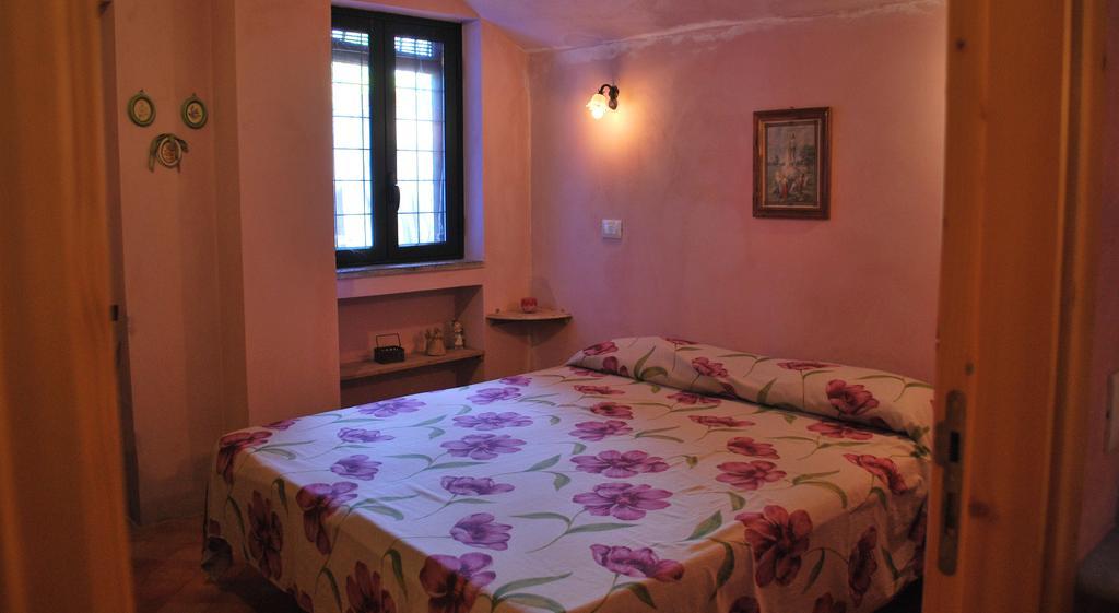 Case Vacanze Fossanave سانتا تيكلا الغرفة الصورة